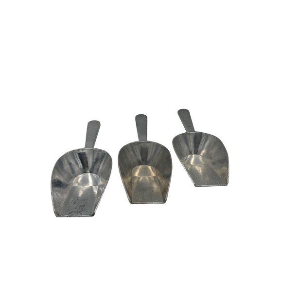 Set of 3 Twoyco Cast Aluminum 250 MM Scoops Ice Flour Farmhouse Kitchen - Picture 5 of 8